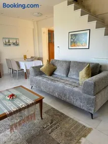 Seaside House 2 - Image 4