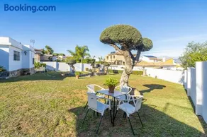 Cubo's Cortijos del Sol Mayoral House - Image 2