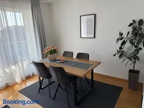 Max Arena Apartment - Zagreb - Image 2