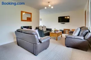4 Bed in Saundersfoot oc-pw547a - Image 5