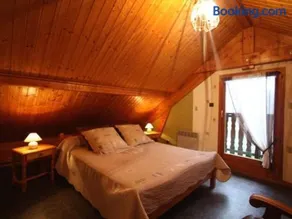 Chalet confort en montagne, près des thermes et circuits de rando, idéal pour famille - Image 3