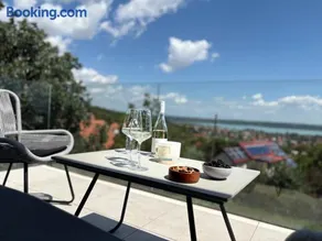Kisfaludy Residence - Image 2