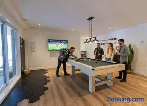 Spa & Sauna Pool Table & Game Room - Le Perche - Image 5