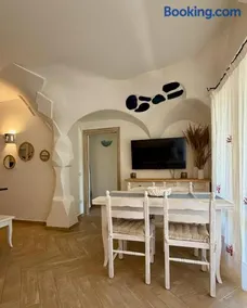 PORTO CERVO Villa Girasole - Image 1