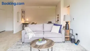Landing Modern Apartment with Amazing Amenities (ID7433X30) - Image 2