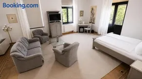 Saigon Blue Hotel - Image 1