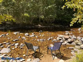 Privet creek side glamping - Image 3