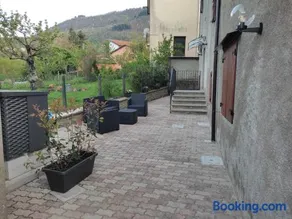 b&b JCM - Image 5