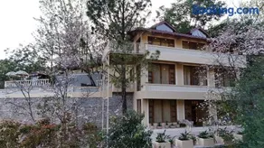 Mansaayan Villas by Aurella Hospitality-3BHK Luxury Valley View Villa in Kasauli with Private Pool, Treehouse & 70 inches Smart TV Bar Lounge - Image 1