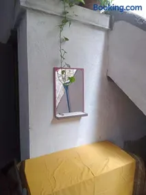 hampicallingstay - Image 3
