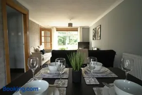Ravenswood House - Image 4