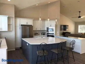 5BR On Point in Cove, Big Views, Huge Dock & Slip - Image 2
