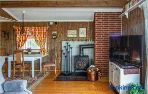 Beach Front Home In Farstad With House Sea View - Image 3