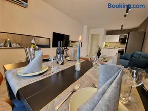 Marsselis Luxe Port Apartment - Image 5