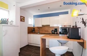 Four-Bedroom Holiday Home In Polaca - Image 2