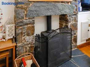 1 Tower Cottage - Image 3