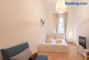 Vienna City Apartment Schnirchgasse - Image 1