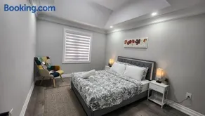 Toronto Guest House - Image 3