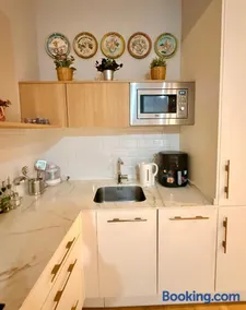 Habitación en apartamento con zonas comunes compartida H2 - Image 1