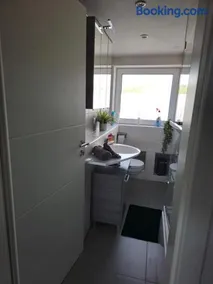 1,5 Zimmer Ferienwohnung Apartment in ruhiger Lage stadtnah Neu in Brunnthal - Image 5