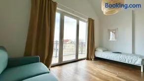 80 m2 Apartment with Balcony & Free Parking - Image 4