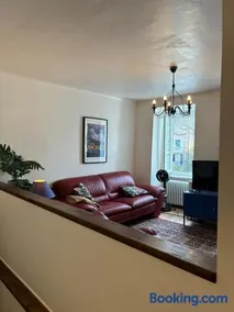 Spacious house in the center of Quillan - Image 3