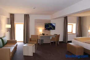 SPIEGLHOF apart - Image 3