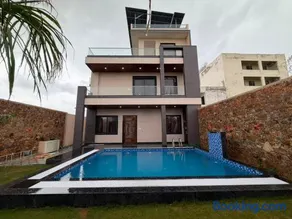 Raj Kapoor Farm House - Image 3