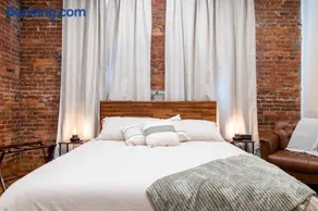 ADA Suite - Room 6 - Image 5