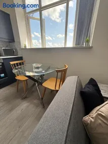 Blissful Snug Haven in Desborough - Image 3