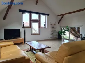 Grange Des Arts - Image 3