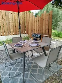 Céven' Ô Calme Gîte T2 avec jacuzzi privé, piscine et jardin - Image 3