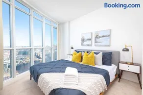 Modern High-Rise Gem by Rogers Centre Sleeps 4 - Image 2