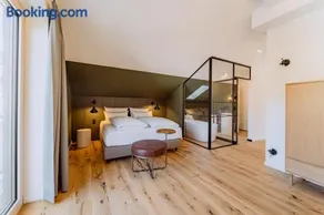 KABINETT Boutique Apartments - Image 2