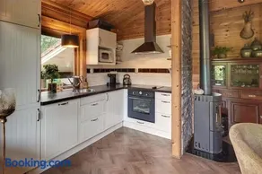 Finse Retreat met Haard & Bar aan Bos en Strand! - Image 3