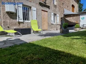 Maison de charme restaurée au bord d'un ruisseau avec terrasse, proche activités de plein air et confort moderne - Image 3