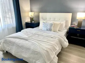 Remodeled Private Master Suite - 5MIN to Muni, Mall & Parks - Image 2