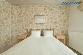 Bungalow Episkopiko - Image 2
