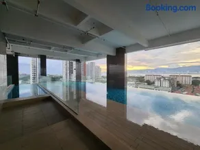 Praicon Tower - Premium Suite - Image 1