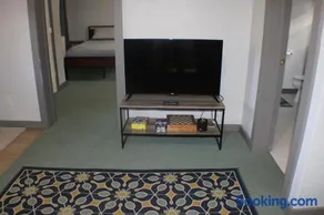 WP2 Pet Friendly Keweenaw Apt w EV Charger Onsite - Image 3