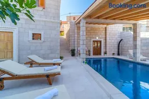 Luxury Stone Villa Nevija with heated pool - Image 3