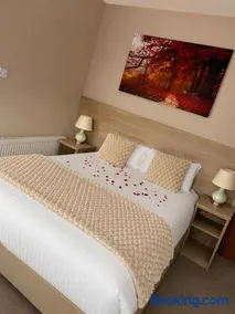 Grove house Dunleer - Image 2