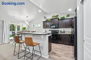 Stoddard Trailhead Central Nampa Home - Sleeps 10 - Image 2