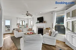 Here Comes The Sun by Sea Scape Properties - Image 3