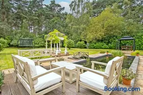 Scotsdale - exclusive family home - Image 3