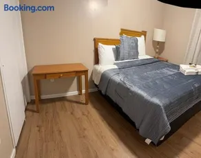 FOR LONGTERM RENTAL 3 BR NEAR YALE SCIENCE CENTER-MUNSON St - Image 1