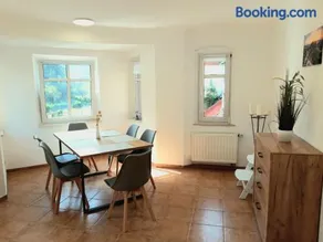 Seyfarthrooms - Ferienwohnung Zum Dorfladen Rathen - zentrale Lage mit direkter Anbindung an das Wanderwegenetz, moderne Inneneinrichtung - Image 2
