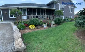 MonJardin Bed and Breakfast - Image 2