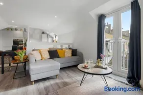 Sea views, Beachbreeze, Pet friendly, Private parking - Image 2