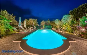 Villa mit Grill, privatem Pool und Terrasse - Image 4
